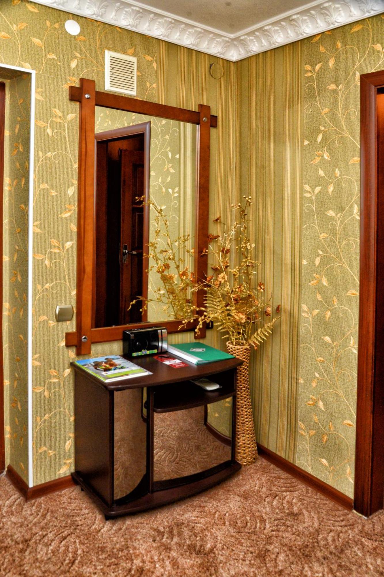 Green City Hotel 尼古拉耶夫 外观 照片