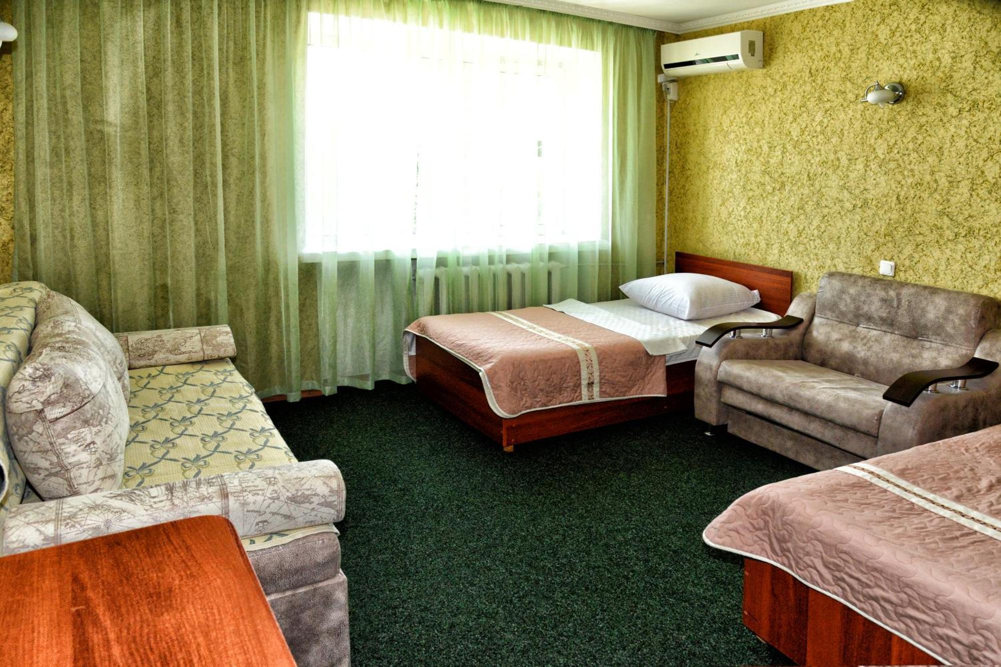 Green City Hotel 尼古拉耶夫 外观 照片